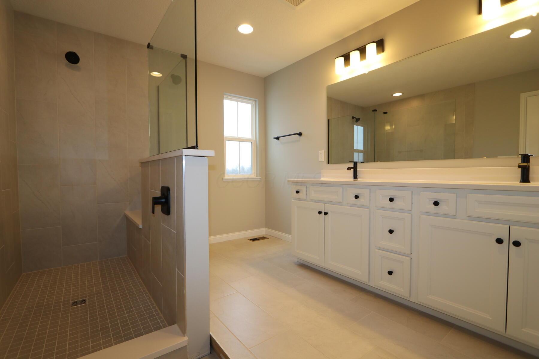 3036 Patricia Ann Way, Delaware, Ohio image 13
