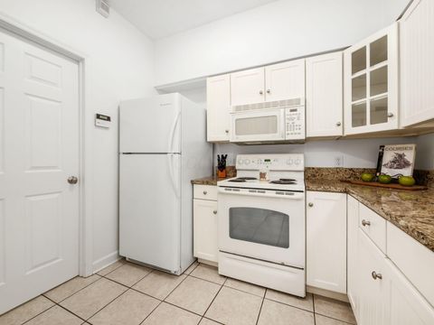 Tiny photo for 46 W Russell Street, Columbus, OH 43215 (MLS # 225040978)