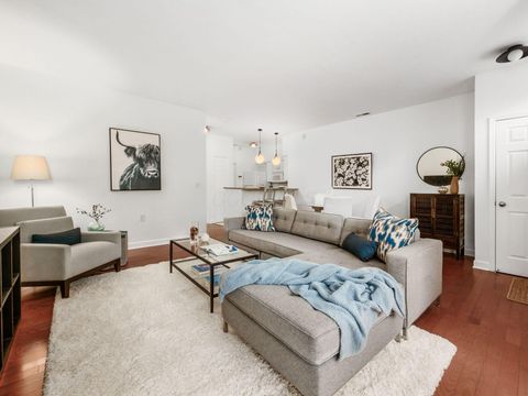 Tiny photo for 46 W Russell Street, Columbus, OH 43215 (MLS # 225040978)