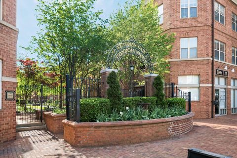 Tiny photo for 46 W Russell Street, Columbus, OH 43215 (MLS # 225040978)