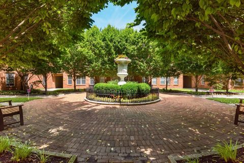 Tiny photo for 46 W Russell Street, Columbus, OH 43215 (MLS # 225040978)