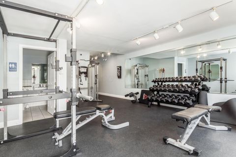 Tiny photo for 46 W Russell Street, Columbus, OH 43215 (MLS # 225040978)