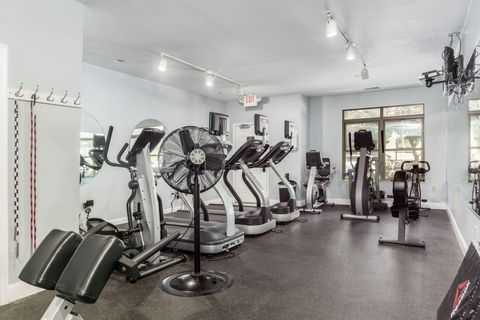 Tiny photo for 46 W Russell Street, Columbus, OH 43215 (MLS # 225040978)