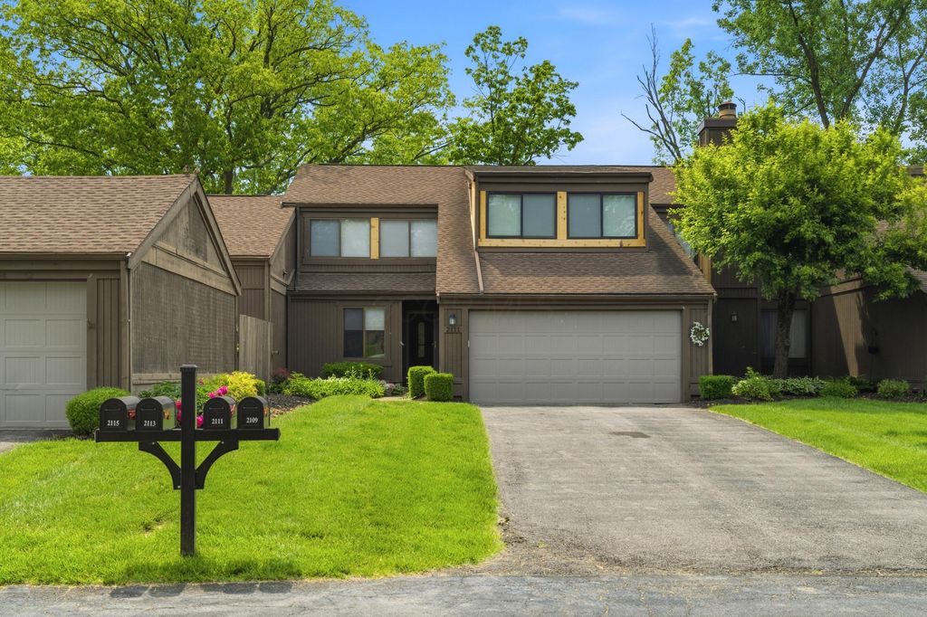 Photo of 2111 Brookhurst Avenue C #C, Columbus, OH 43229 (MLS # 226018527)