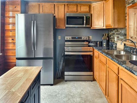 Tiny photo for 336 Reber Avenue, Lancaster, OH 43130 (MLS # 226000872)