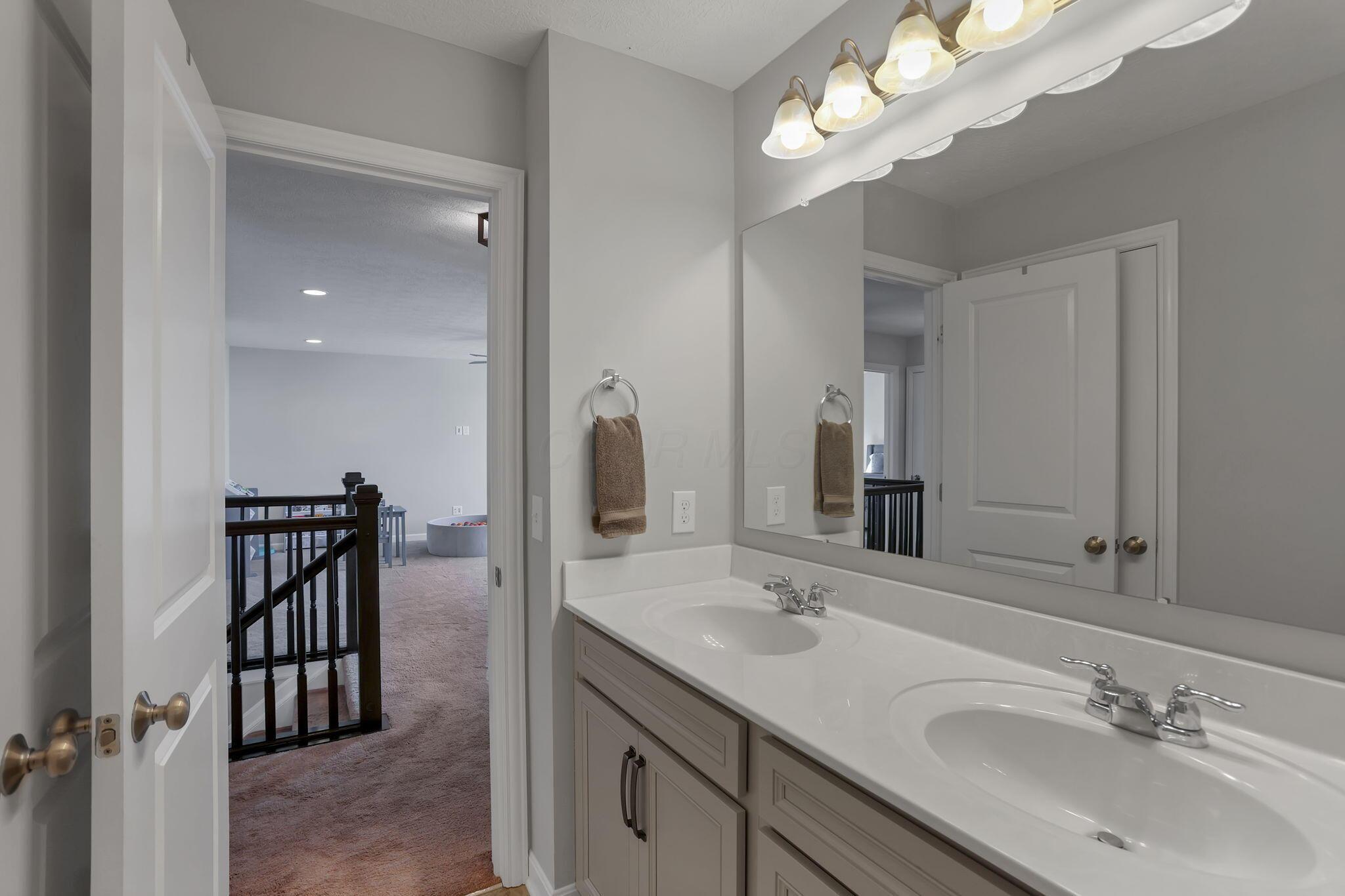 Columbus, Ohio 43231, United States, 3 Bedrooms Bedrooms, ,3 BathroomsBathrooms,Residential,Coming Soon,235138