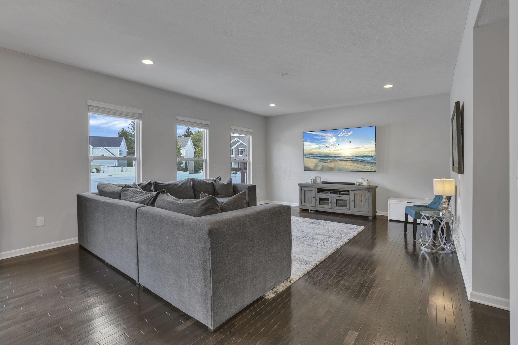 Columbus, Ohio 43231, United States, 3 Bedrooms Bedrooms, ,3 BathroomsBathrooms,Residential,Coming Soon,235138