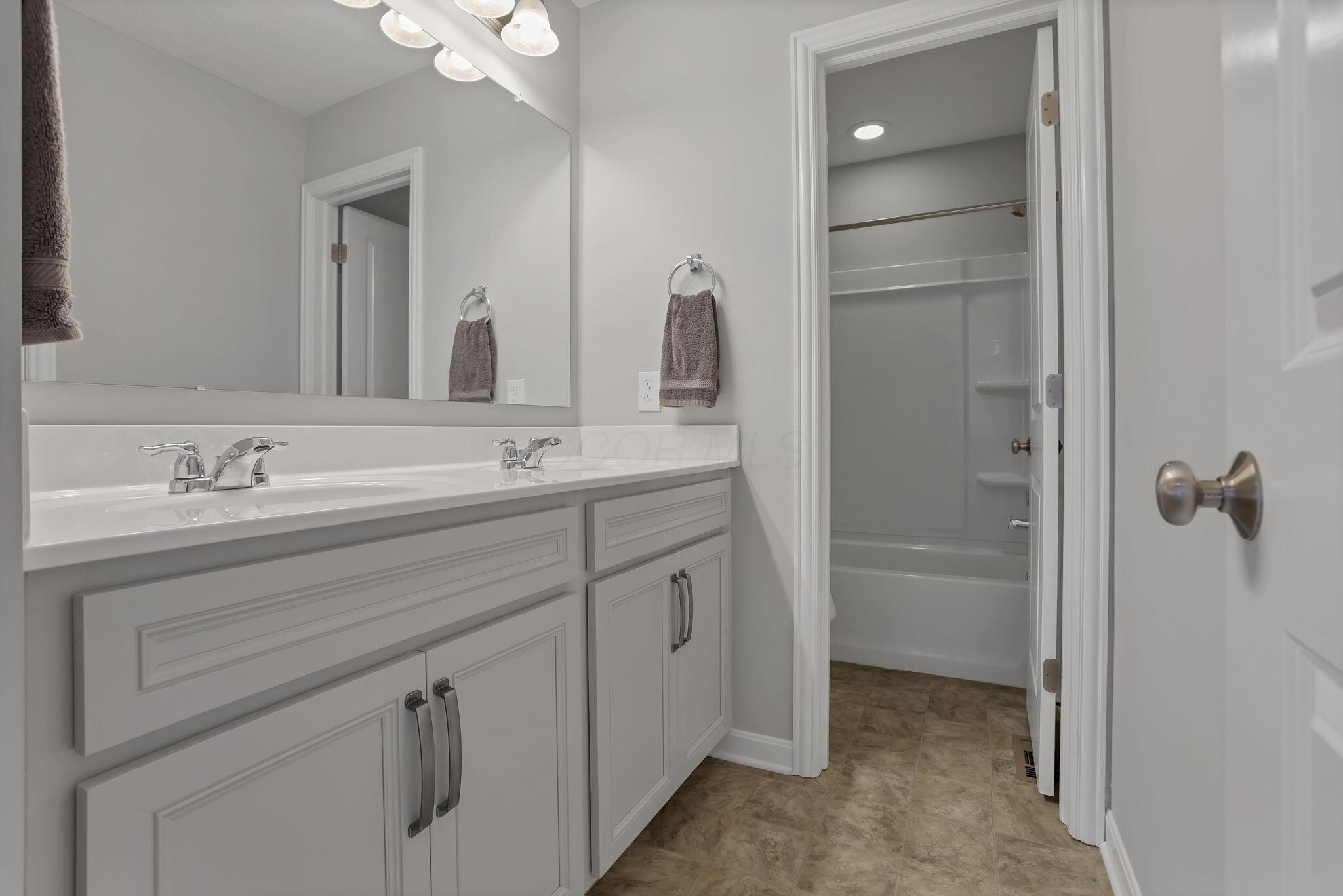 Columbus, Ohio 43231, United States, 3 Bedrooms Bedrooms, ,3 BathroomsBathrooms,Residential,Coming Soon,235138