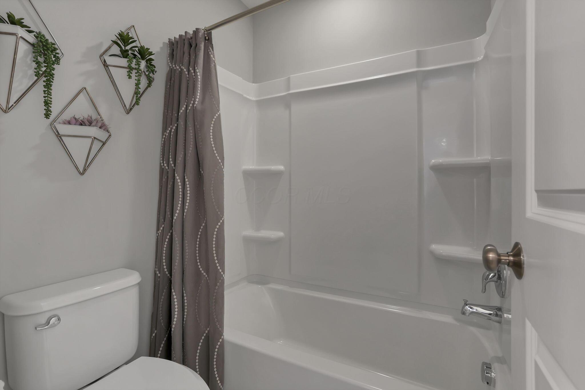 Columbus, Ohio 43231, United States, 3 Bedrooms Bedrooms, ,3 BathroomsBathrooms,Residential,Coming Soon,235138