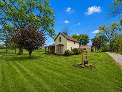 Photo of 5199 Decliff Big Island Road, Marion, OH 43302 (MLS # 226014660)