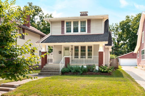 Photo of 199 N Powell Avenue, Columbus, OH 43204 (MLS # 226026315)
