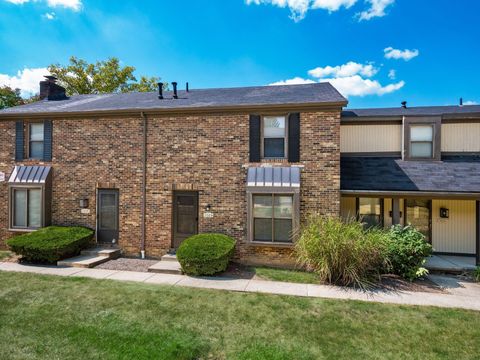Photo of 1603 Hallworth Court, Columbus, OH 43232 (MLS # 225035199) Photo of 1603 Hallworth Court, Columbus, OH 43232 (MLS # 225035199)