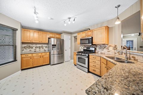 Tiny photo for 9002 Newmills Lane, Lewis Center, OH 43035 (MLS # 225044203)