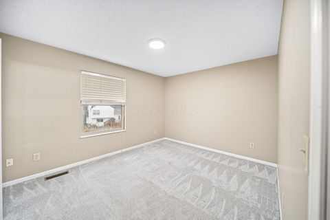 Tiny photo for 9002 Newmills Lane, Lewis Center, OH 43035 (MLS # 225044203)