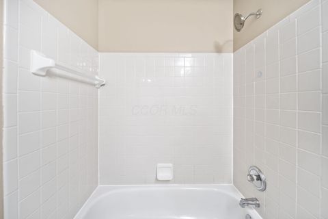 Tiny photo for 9002 Newmills Lane, Lewis Center, OH 43035 (MLS # 225044203)