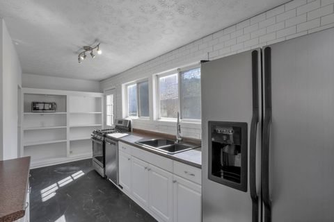 Tiny photo for 553 Elsmere Street, Columbus, OH 43206 (MLS # 226007643)