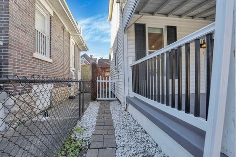 Tiny photo for 553 Elsmere Street, Columbus, OH 43206 (MLS # 226007643)
