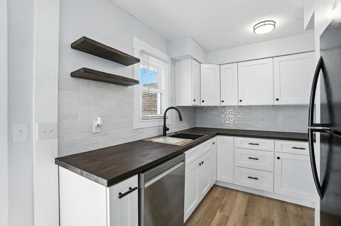 Condo For Sale - 2367 Hardesty Drive #1-1<br/> Columbus, OH 43204
