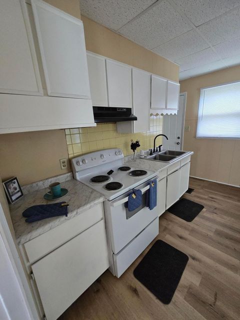Tiny photo for 3401 Walmar Drive, Columbus, OH 43224 (MLS # 225037669)