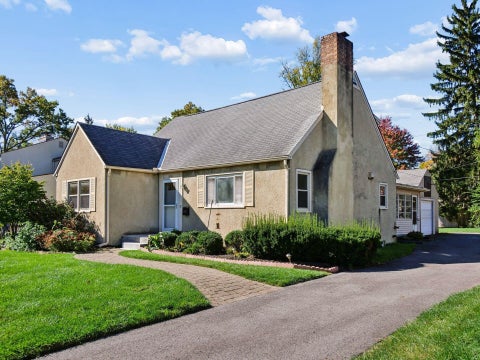 Tiny photo for 2593 Westmont Boulevard, Columbus, OH 43221 (MLS # 226039842)