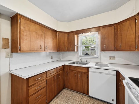 Tiny photo for 2593 Westmont Boulevard, Columbus, OH 43221 (MLS # 226039842)