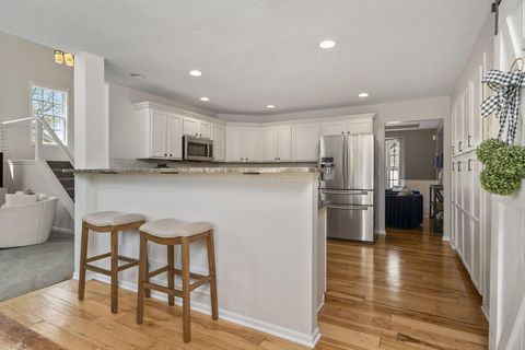 Tiny photo for 9281 Marlebury End, Powell, OH 43065 (MLS # 226014244)