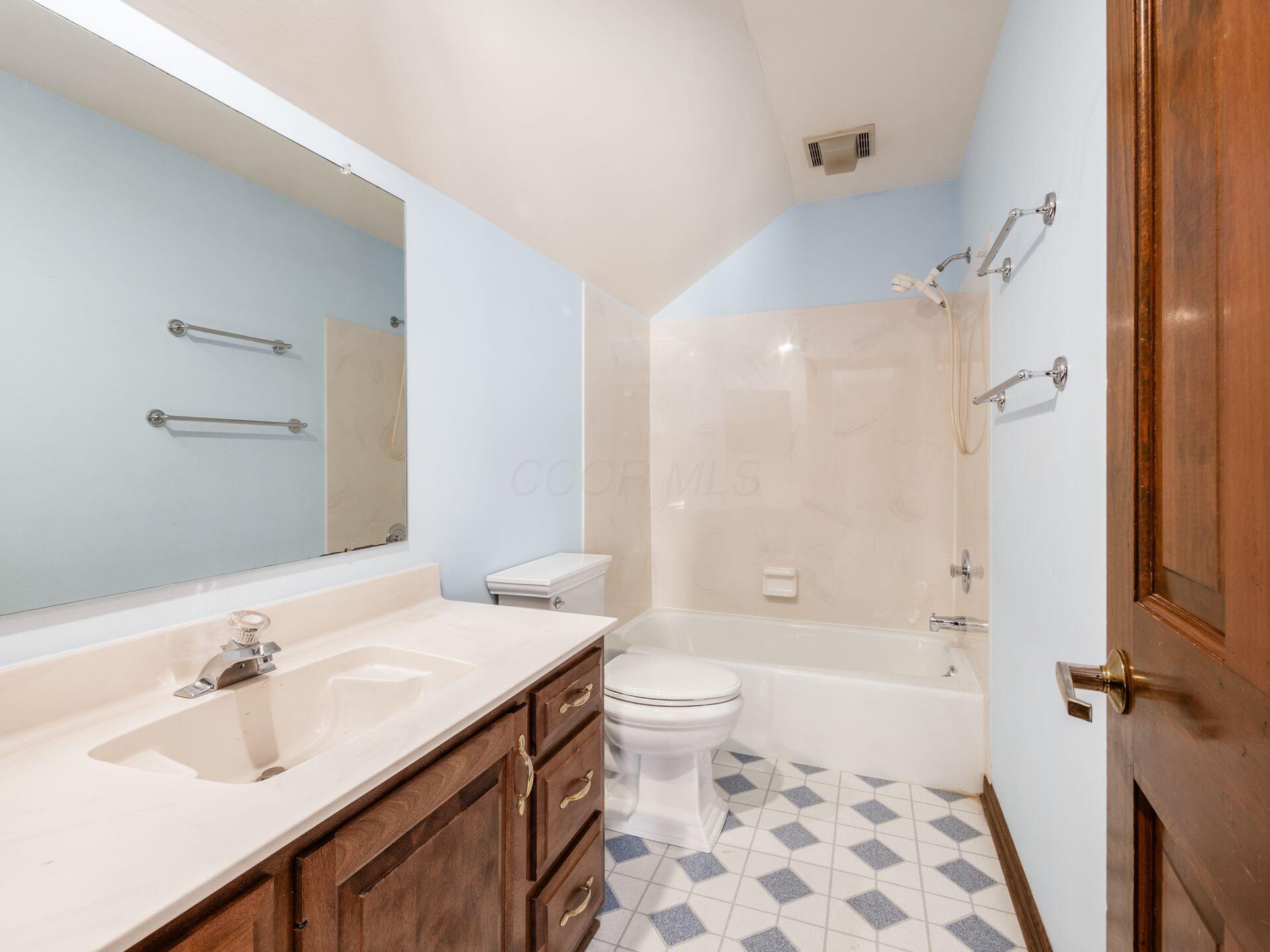 5766 Rushwood Drive, Dublin, Ohio image 21