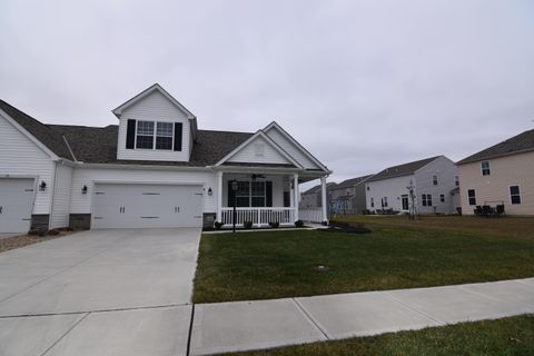 Photo of 164 Broadmoore Boulevard, Pataskala, OH 43062 (MLS # 226020597)