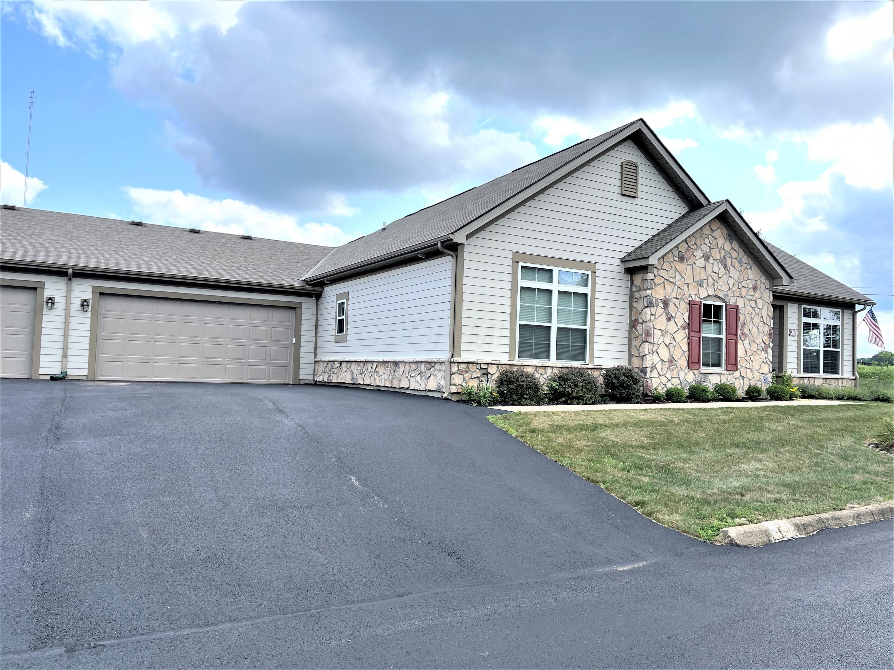 114 Colonial Woods Drive, Mount Vernon, Ohio image 1