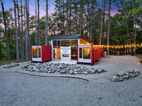 Photo of 26195 Faris Road, McArthur, OH 45651 (MLS # 226000215)