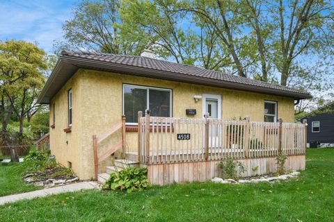 Photo of 4508 Glenmawr Avenue, Columbus, OH 43224 (MLS # 225040580) Photo of 4508 Glenmawr Avenue, Columbus, OH 43224 (MLS # 225040580)