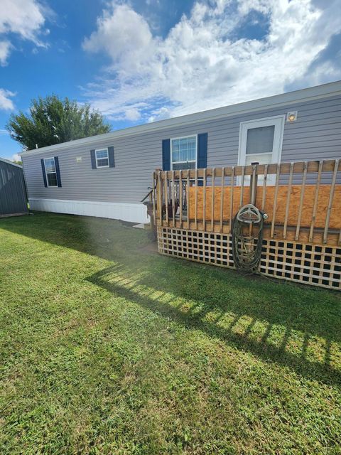 Photo of 14996 Pleasant Valley Road Road Lot 70 #Lot 70, Chillicothe, OH 45601 (MLS # 225034003) Photo of 14996 Pleasant Valley Road Road Lot 70 #Lot 70, Chillicothe, OH 45601 (MLS # 225034003)
