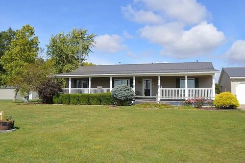 Photo of 5166 State Route 98, Bucyrus, OH 44820 (MLS # 226006533)