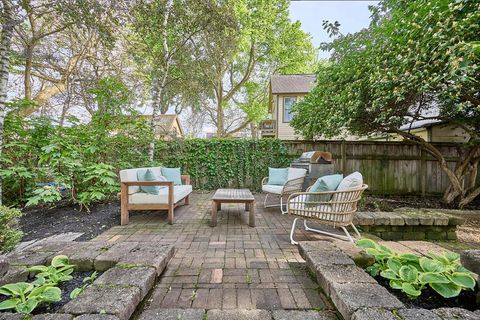 Tiny photo for 904 Hamlet Street, Columbus, OH 43201 (MLS # 225015097)