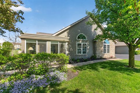 Photo of 3682 E Links Circle, Hilliard, OH 43026 (MLS # 226013059)