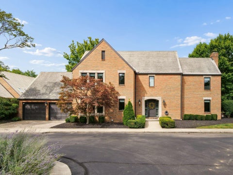 Photo of 8736 Dunsinane Drive, Dublin, OH 43017 (MLS # 226036518)