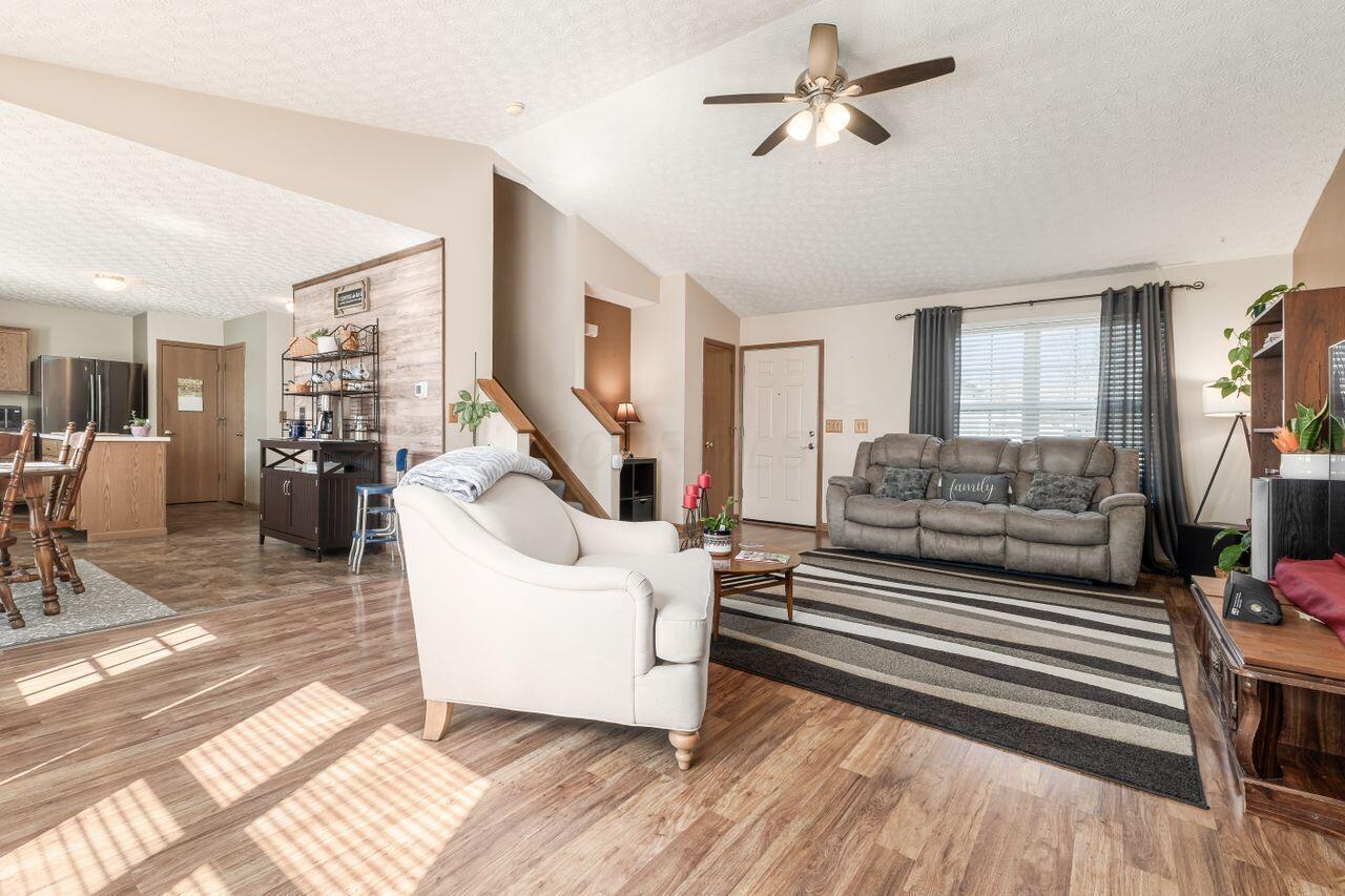 7157 Wilmar Drive, Reynoldsburg, Ohio image 8