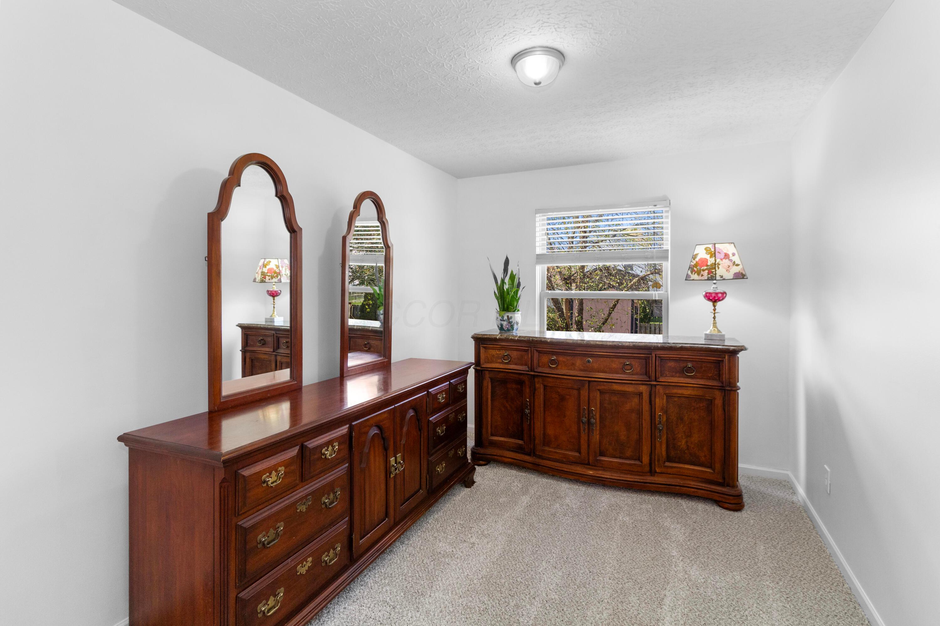 1640 Saffron Drive, Marysville, Ohio image 17
