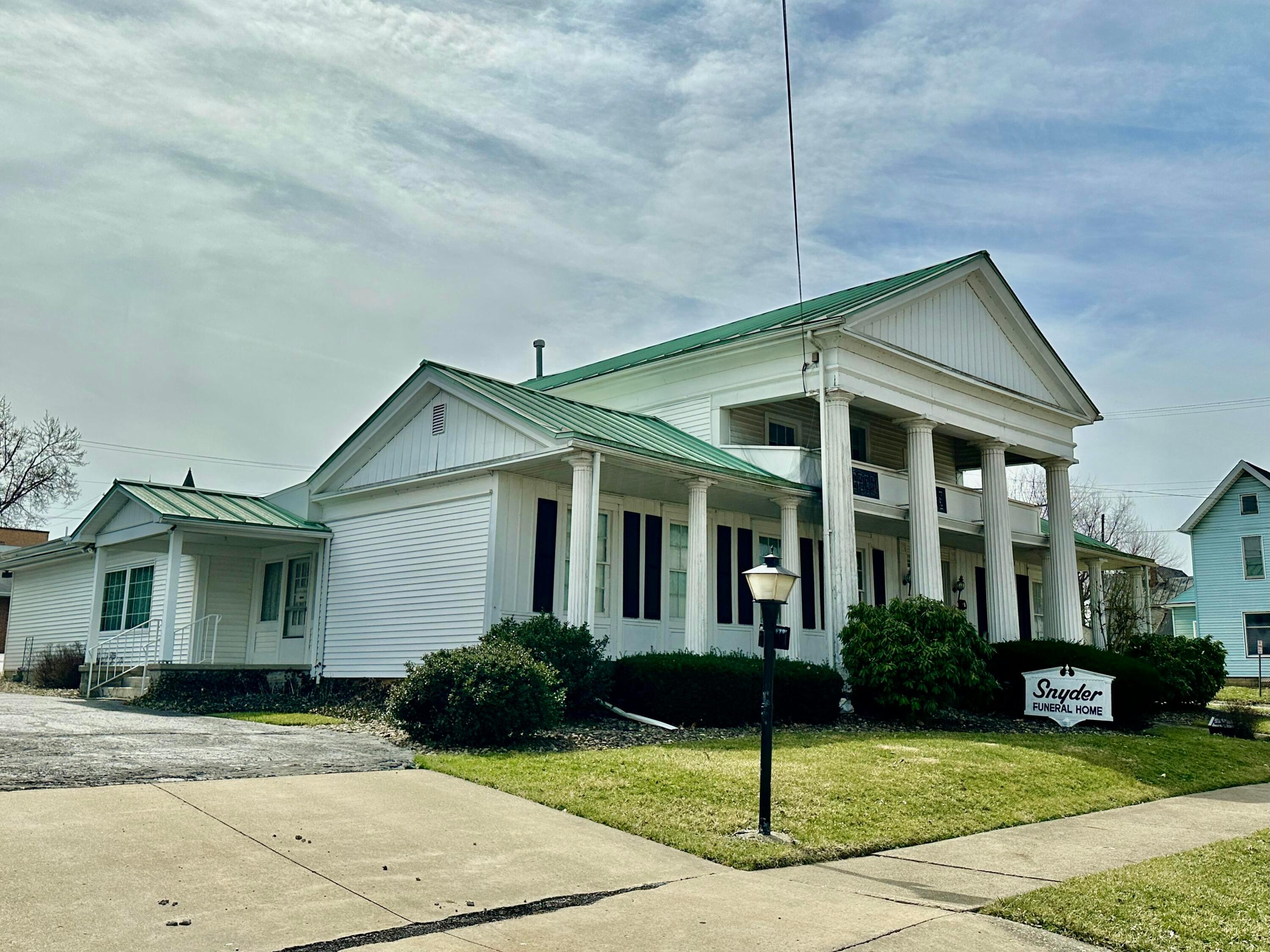 33 E College Street, Fredericktown, Ohio image 1