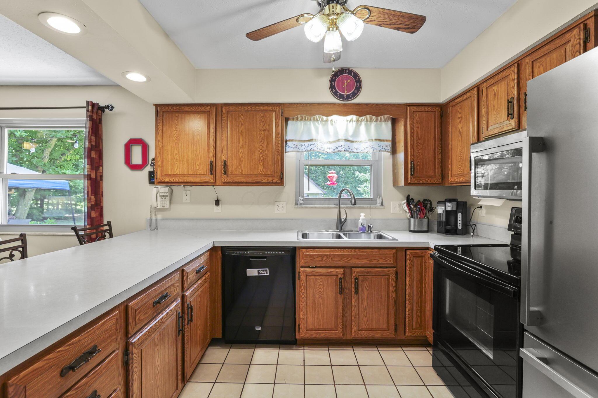 84 Hawthorn Road, Pataskala, Ohio image 24