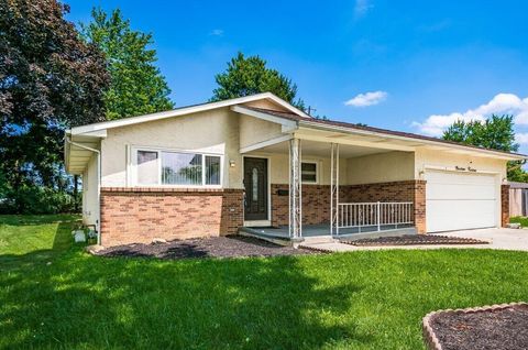 Photo of 1914 Walden Drive, Columbus, OH 43229 (MLS # 226012292)