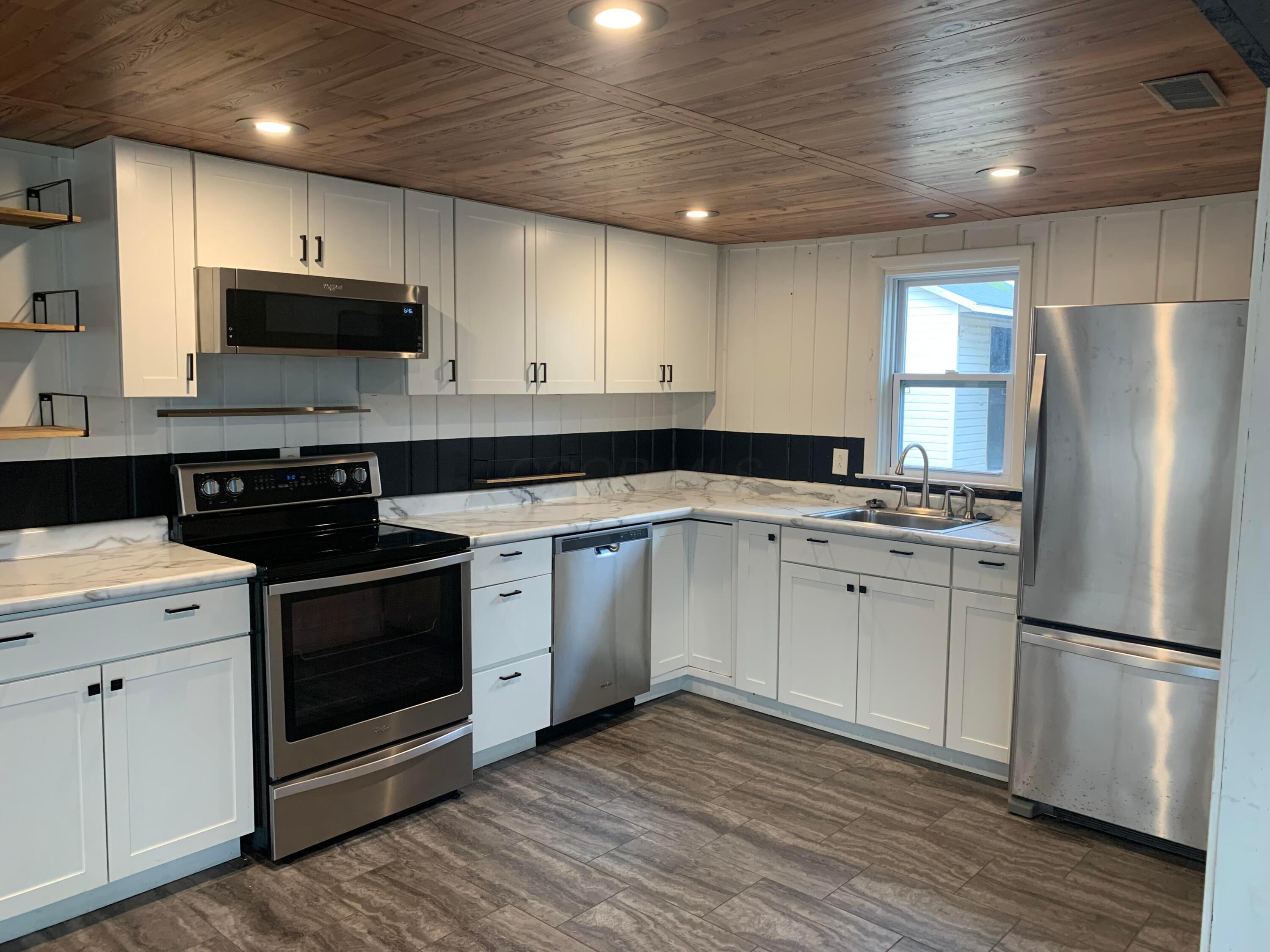 9454 Beech Drive, Huntsville, Ohio image 3