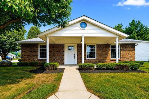 Photo of 2503 Willow View Court, Grove City, OH 43123 (MLS # 226026296)