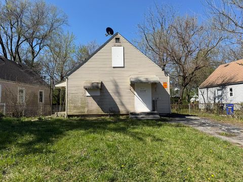 Photo of 2281 Delbert Road, Columbus, OH 43211 (MLS # 226010929)