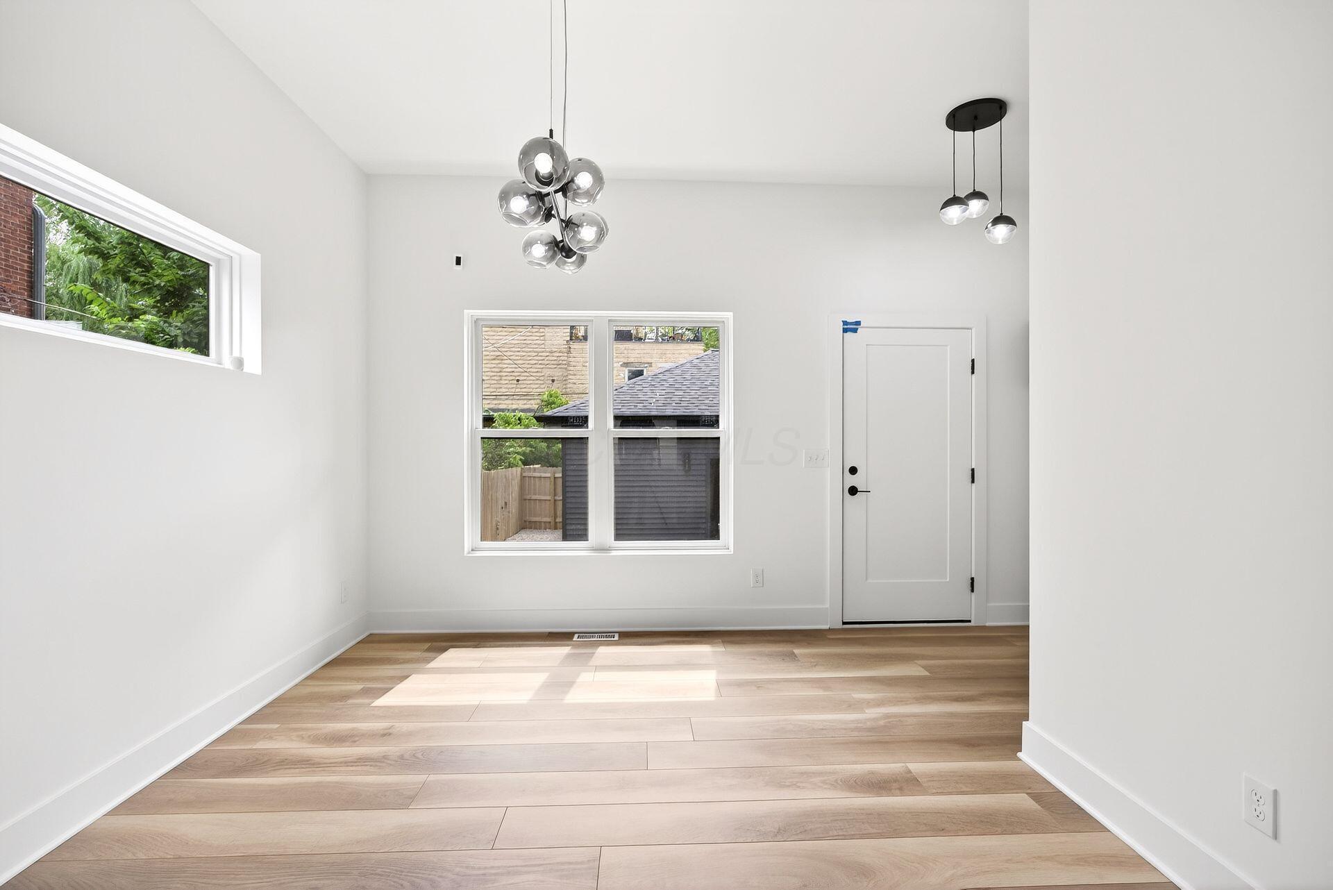 Columbus, Ohio 43205, United States, 3 Bedrooms Bedrooms, ,4 BathroomsBathrooms,Residential,Active,206553