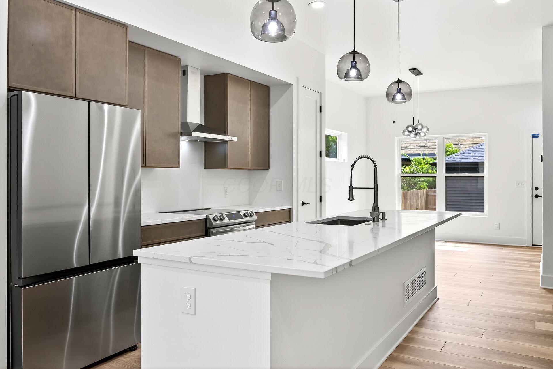 Columbus, Ohio 43205, United States, 3 Bedrooms Bedrooms, ,4 BathroomsBathrooms,Residential,Active,206553