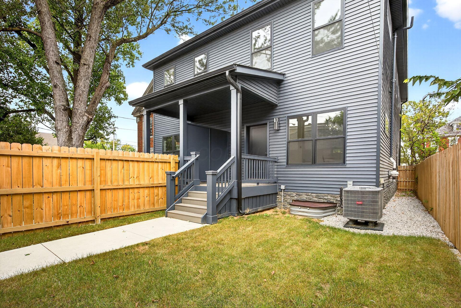 Columbus, Ohio 43205, United States, 3 Bedrooms Bedrooms, ,4 BathroomsBathrooms,Residential,Active,206553