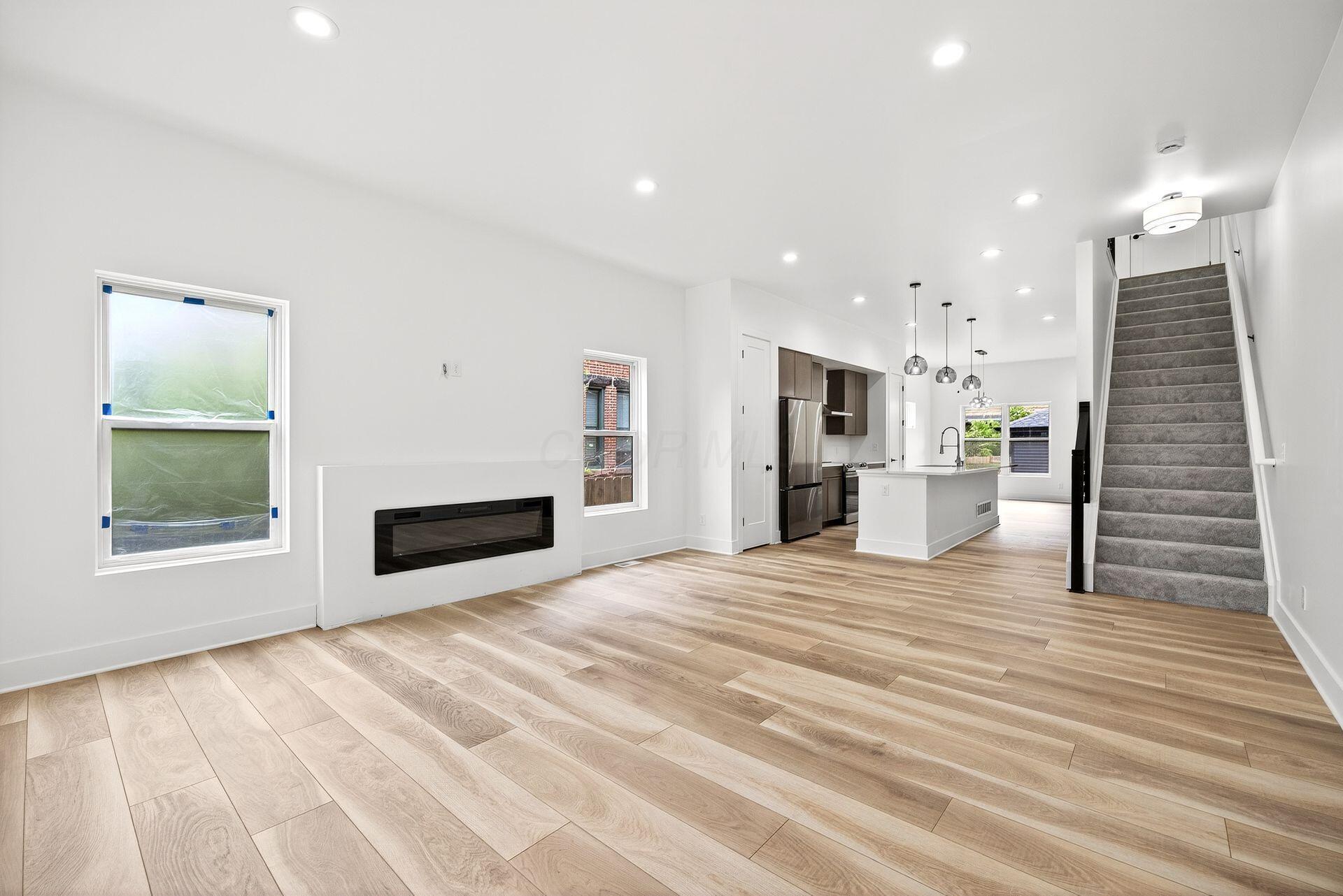 Columbus, Ohio 43205, United States, 3 Bedrooms Bedrooms, ,4 BathroomsBathrooms,Residential,Active,206553