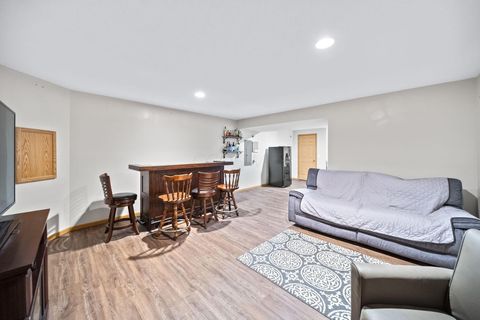 Tiny photo for 5648 Larksdale Drive, Galloway, OH 43119 (MLS # 226003180)