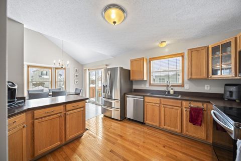 Tiny photo for 5648 Larksdale Drive, Galloway, OH 43119 (MLS # 226003180)